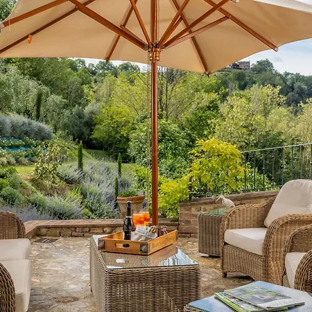 Dom wakacyjny Montebella Countryside Retreat In *
